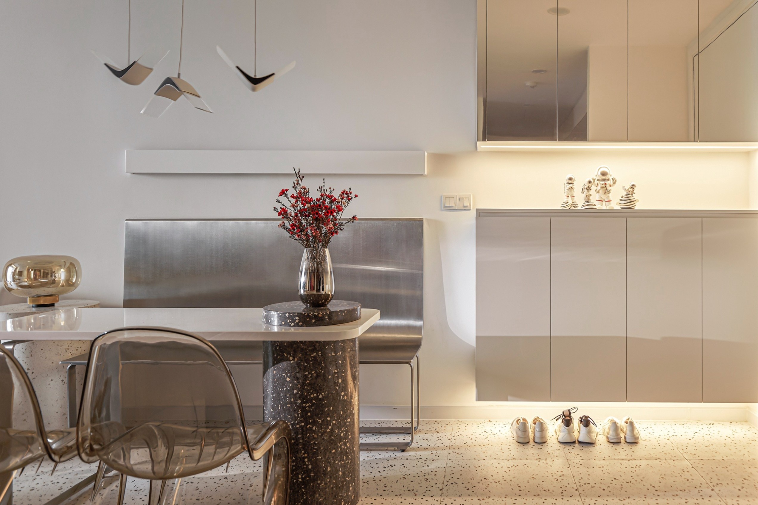 Giam doc sang tao va hanh trinh dua mat trang vao can ho 85m2 hinh anh