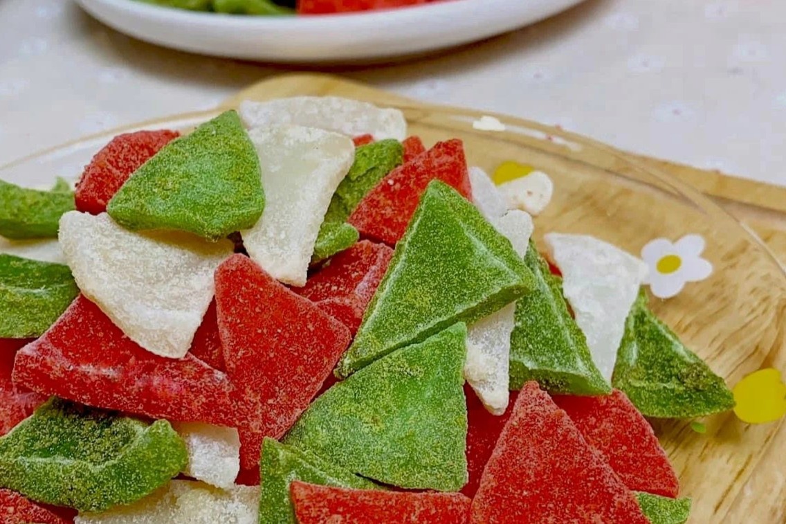 Lam mut dua phien ban lanh manh cho ngay Tet hinh anh