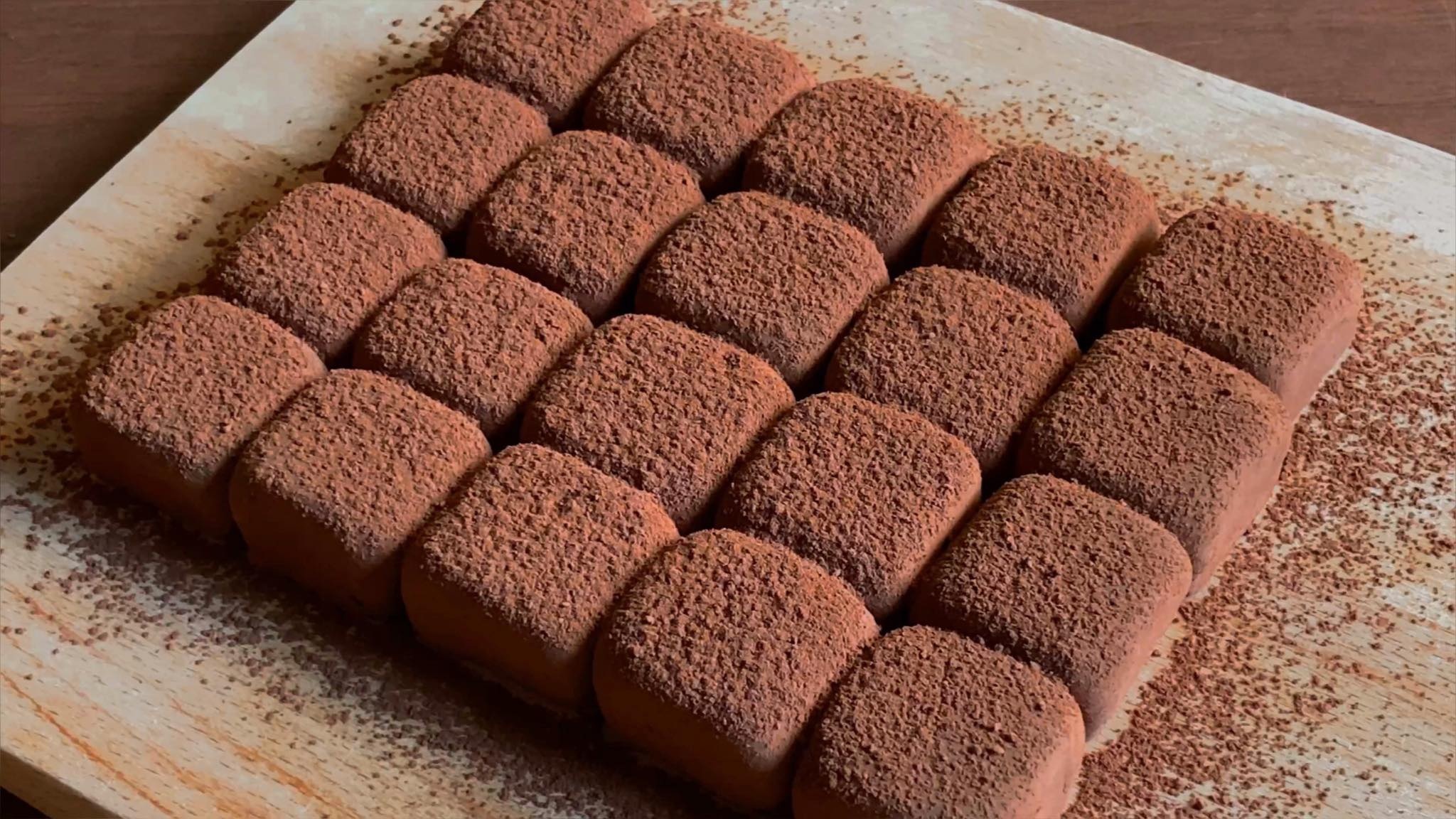 qua tang cho ngay le tinh nhan,  qua tang valentine,  lam chocolate truffles va cheesecake cho le Valentine anh 3