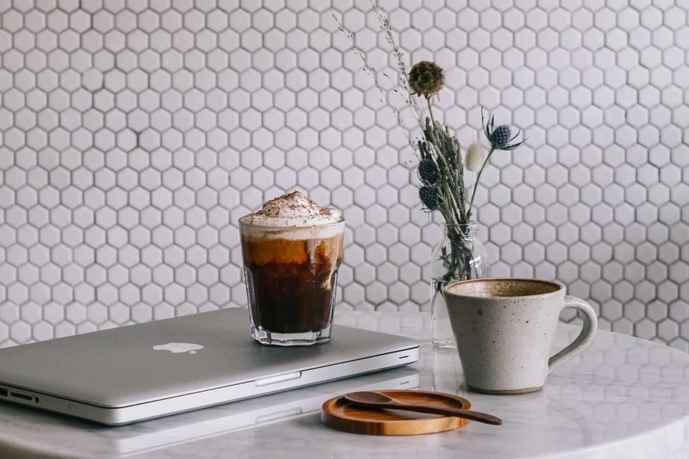 Thuong thuc do uong tai to hop nghe thuat dip 8/3 hinh anh