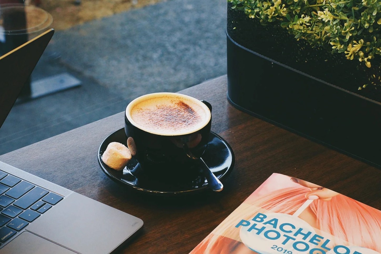 Quan ca phe phong cach Ha Noi o TP.HCM hinh anh