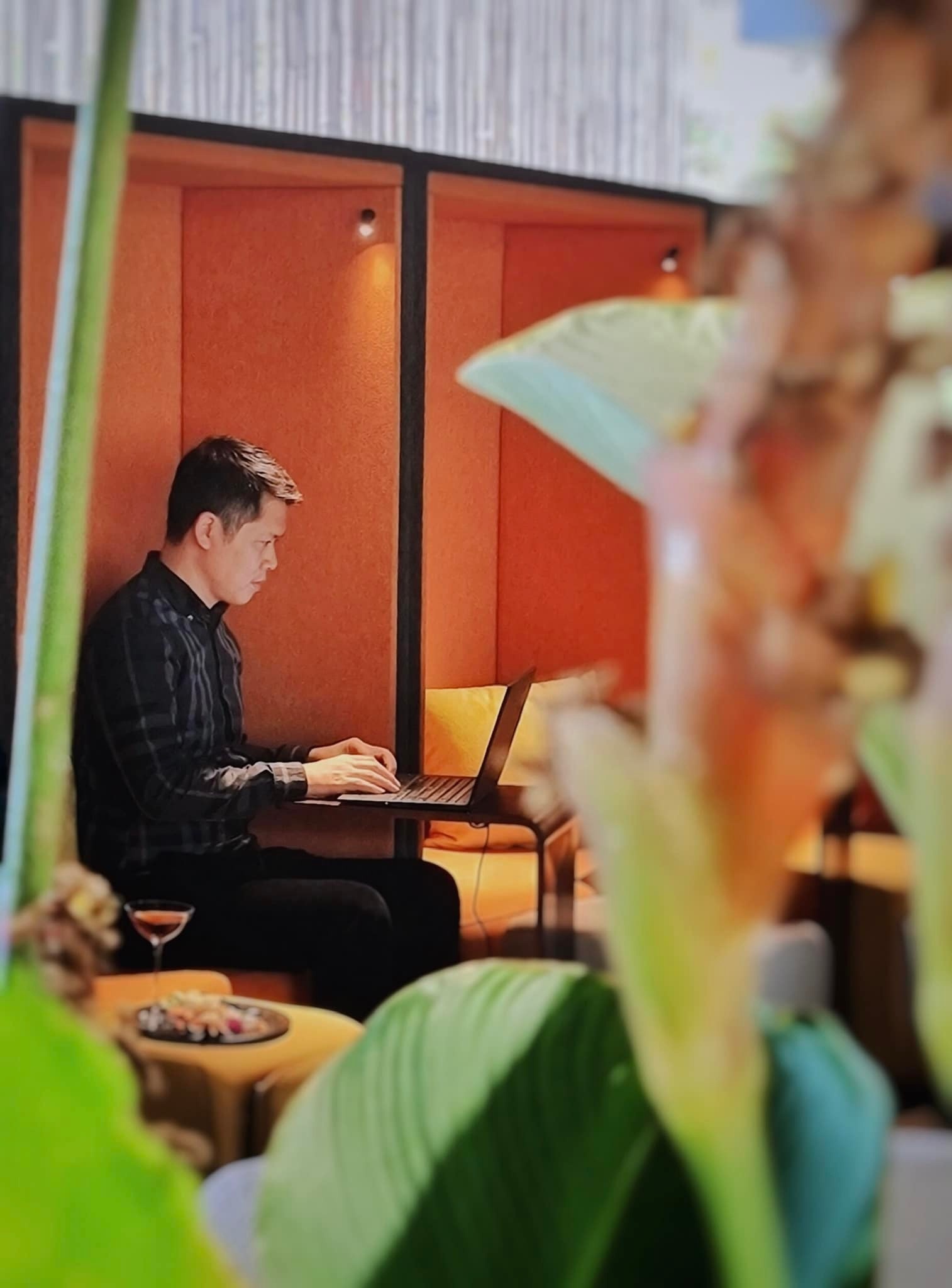 không ngồi văn phòng thì có thể làm việc ở đâu, coworking space, cà phê làm việc, không gian làm việc ở TP.HCM, làm việc tự do ảnh 11 khong ngoi van phong thi co the lam viec o dau, coworking space, ca phe lam viec, khong gian lam viec o TP.HCM, lam viec tu do anh 11