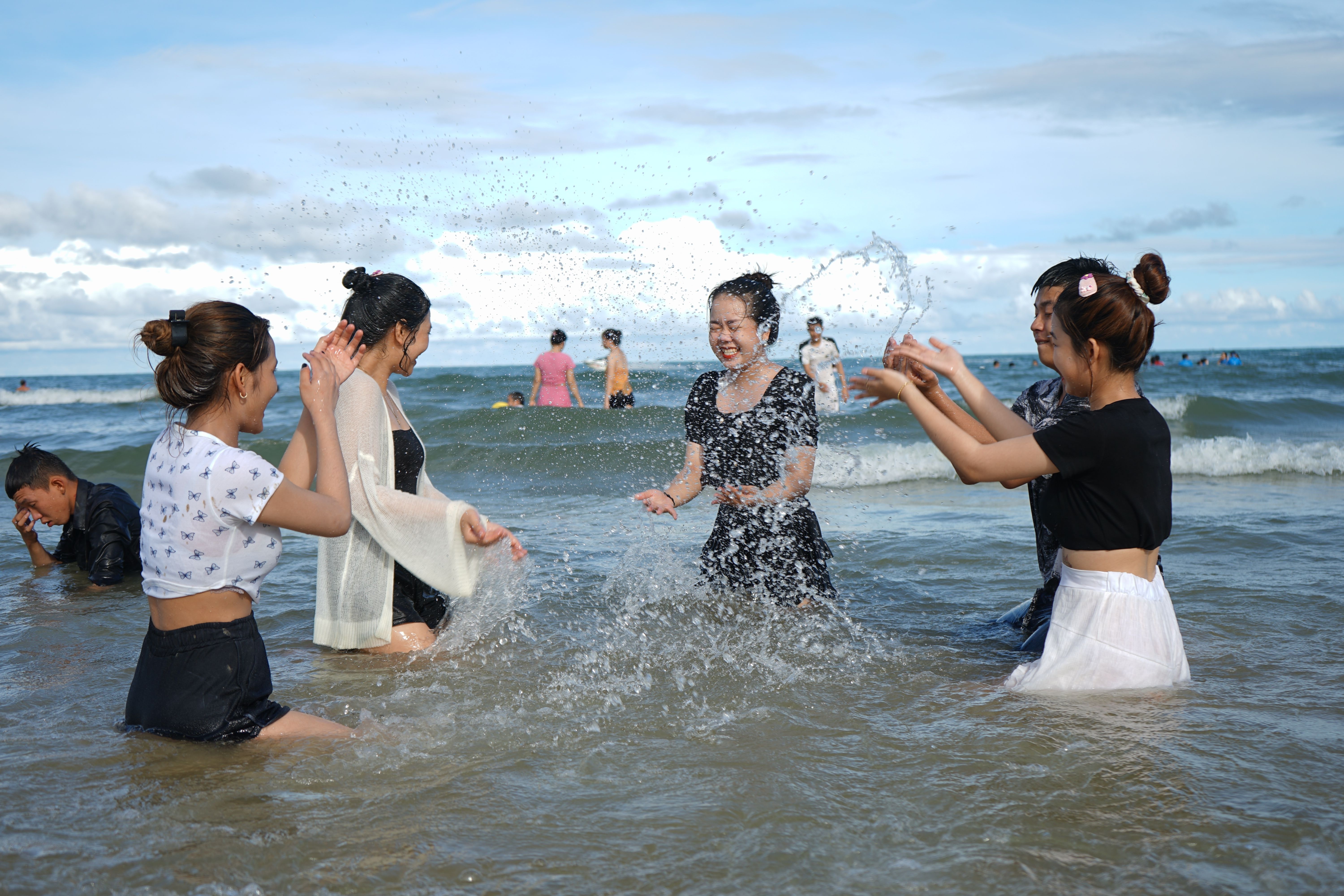 du lich Vung Tau,  du lich Vung Tau ngay 30/4,  nghi le 30/4-1/5,  bai bien Vung Tau anh 3