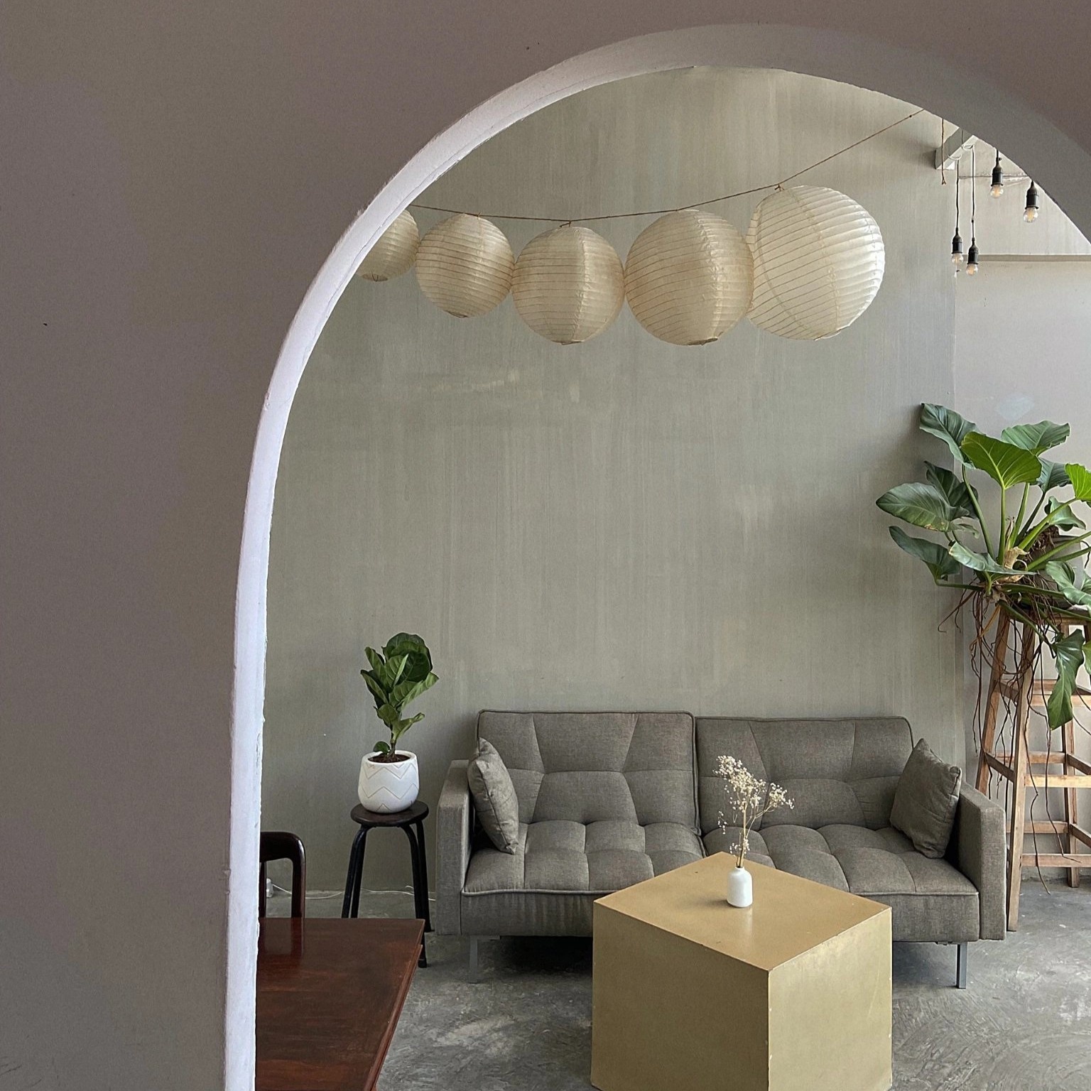 quán cà phê dành cho người thích một mình, quán cà phê tại TP.HCM, quán cà phê đẹp tại TP.HCM, quán cà phê có không gian yên tĩnh tại TP.HCM ảnh 1 quan ca phe danh cho nguoi thich mot minh, quan ca phe tai TP.HCM, quan ca phe dep tai TP.HCM, quan ca phe co khong gian yen tinh tai TP.HCM anh 1