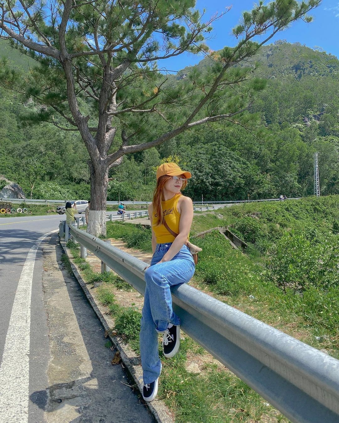 check-in cung cay co don,  bao ve cay co don,  cac diem du lich co cay co don anh 3