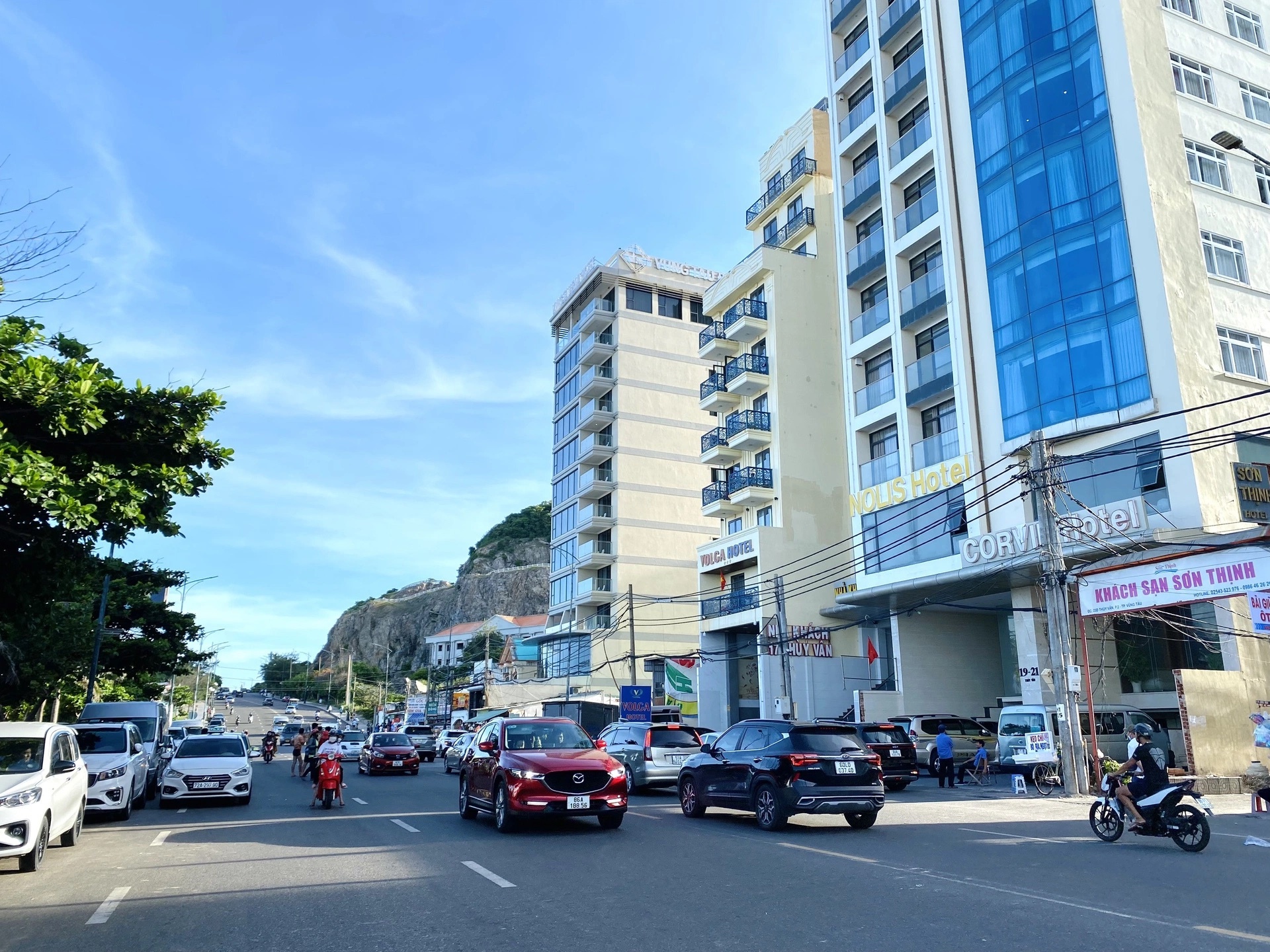 du lich Vung Tau,  Vung Tau vang khach,  bien Vung Tau khong dong duc anh 1