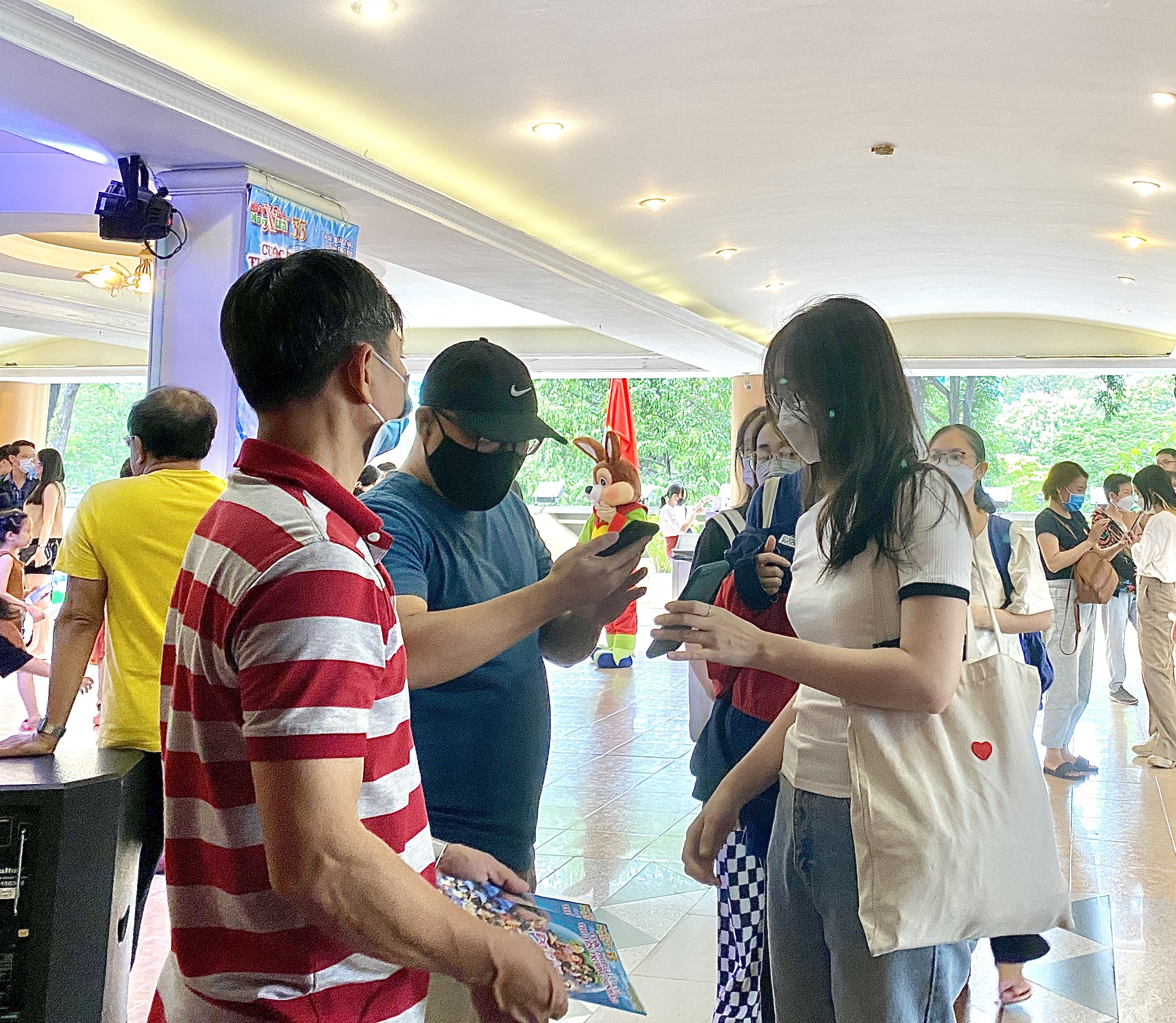 Lan dau xem kich noi o TP.HCM,  kich noi,  san khau kich o TP.HCM,  kich Idecaf anh 3