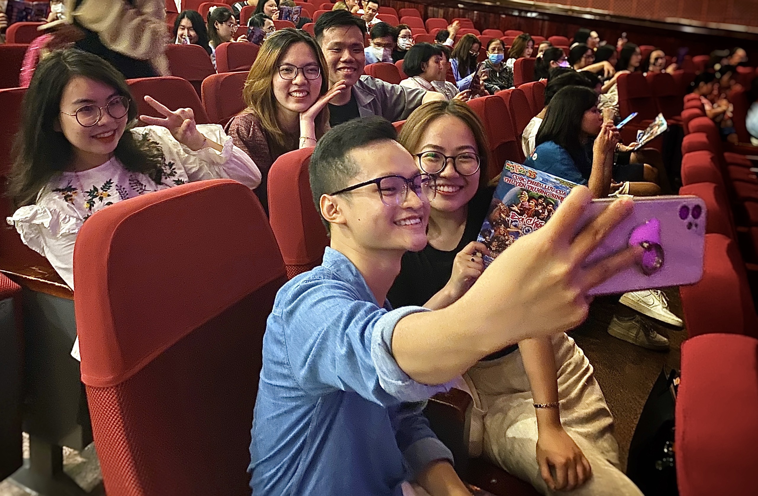 Lan dau xem kich noi o TP.HCM,  kich noi,  san khau kich o TP.HCM,  kich Idecaf anh 7