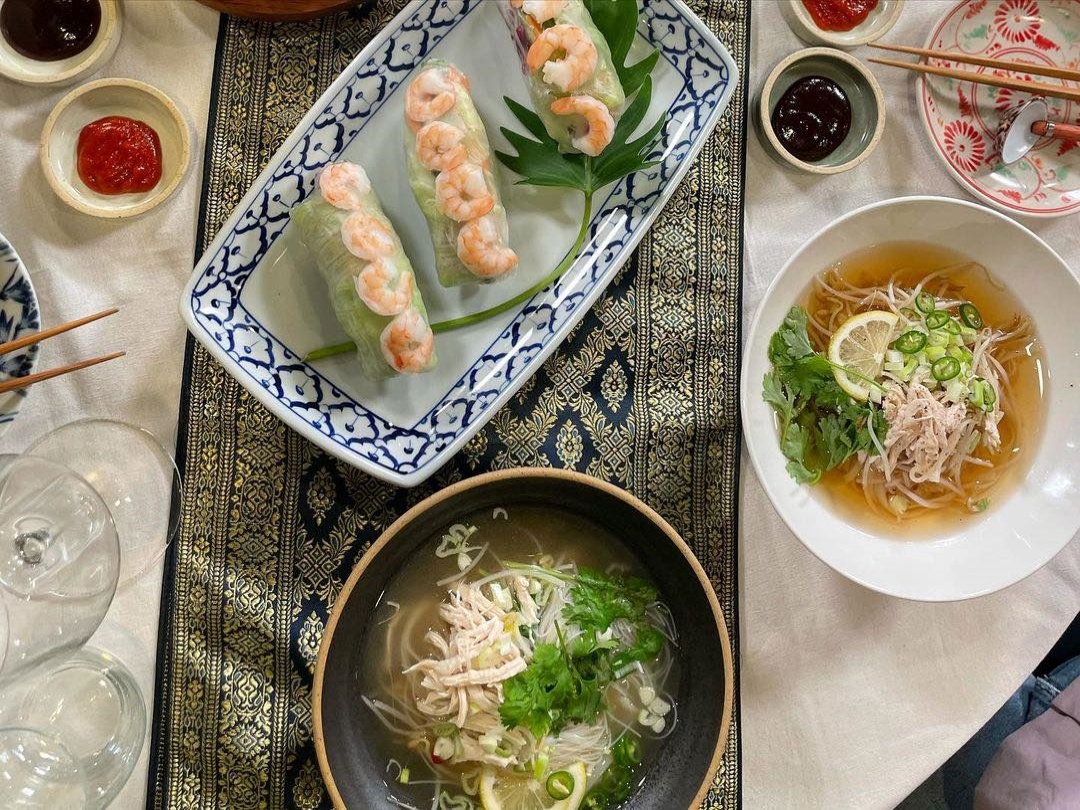 Sao Hàn Quốc thích món gỏi cuốn Việt Nam,  gỏi cuốn Việt Nam ảnh 3 Sao Han Quoc thich mon goi cuon Viet Nam,  goi cuon Viet Nam anh 3