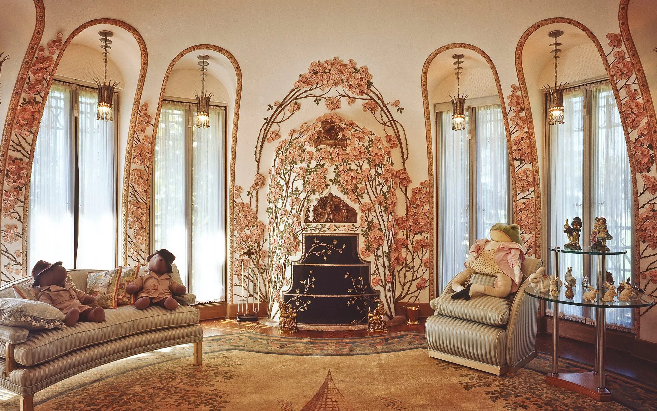 Ben trong khu nghi duong cua Donald Trump hinh anh