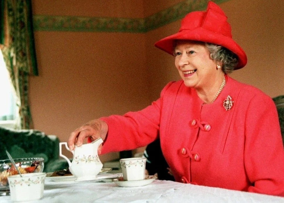 Nữ hoàng Elizabeth II,  thưởng trà,  thói quen ăn uống ảnh 1 Nu hoang Elizabeth II,  thuong tra,  thoi quen an uong anh 1