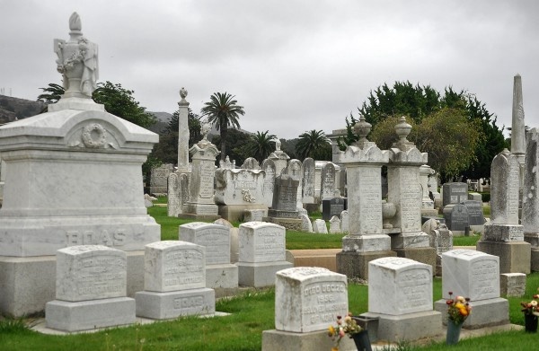 Noi nguoi chet nhieu hon ke song hinh anh