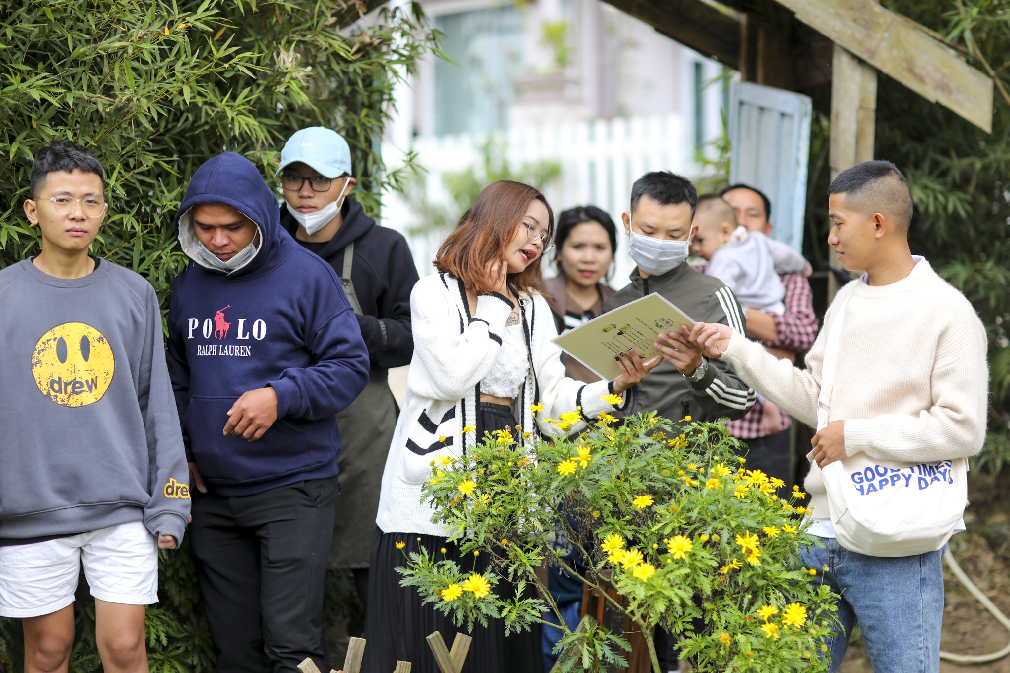 du lich da lat,  du lich tet,  hang quan da lat,  du khach da lat,  quang truong da lat anh 7