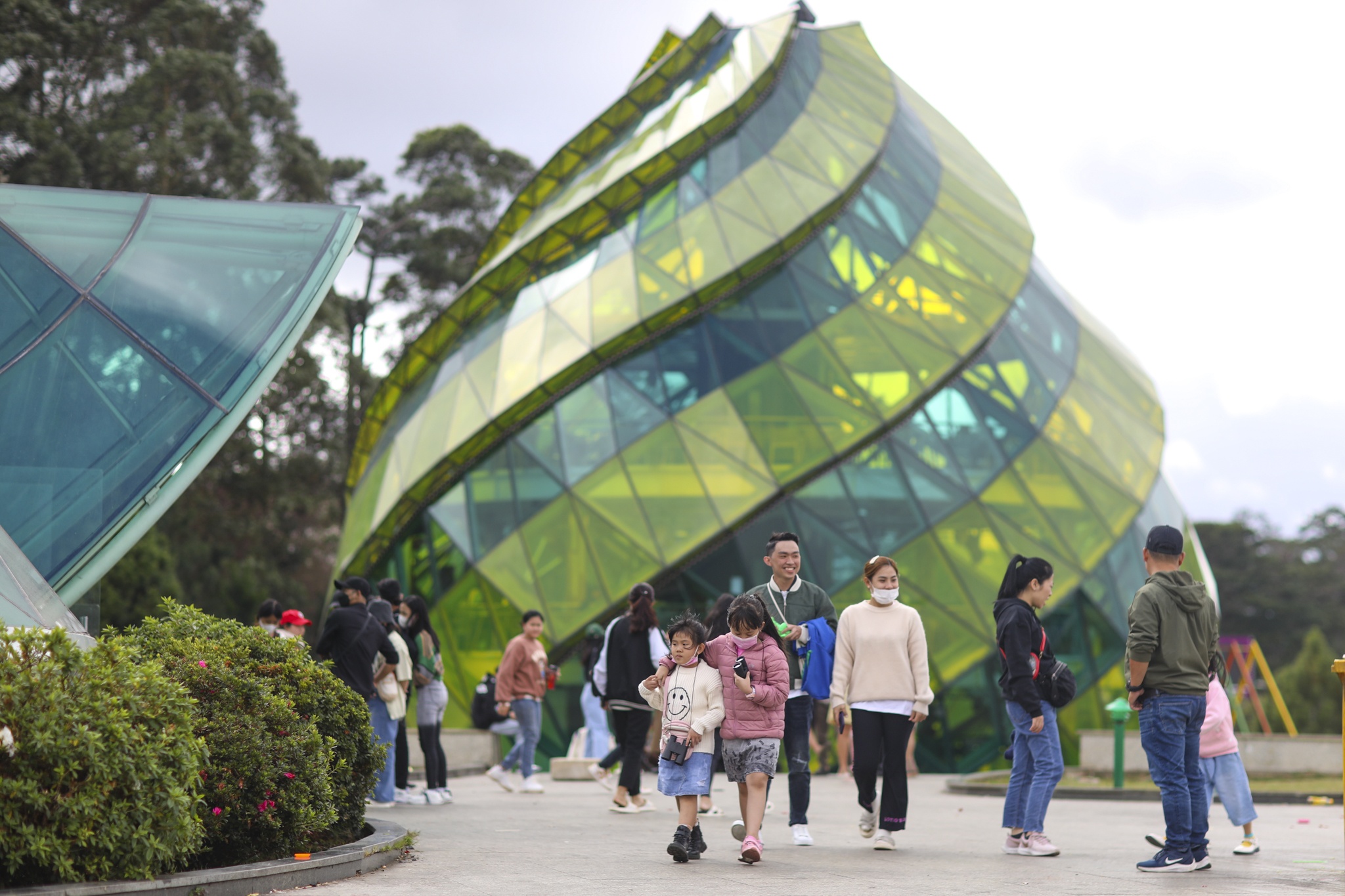 du lich da lat,  du lich tet,  hang quan da lat,  du khach da lat,  quang truong da lat anh 3