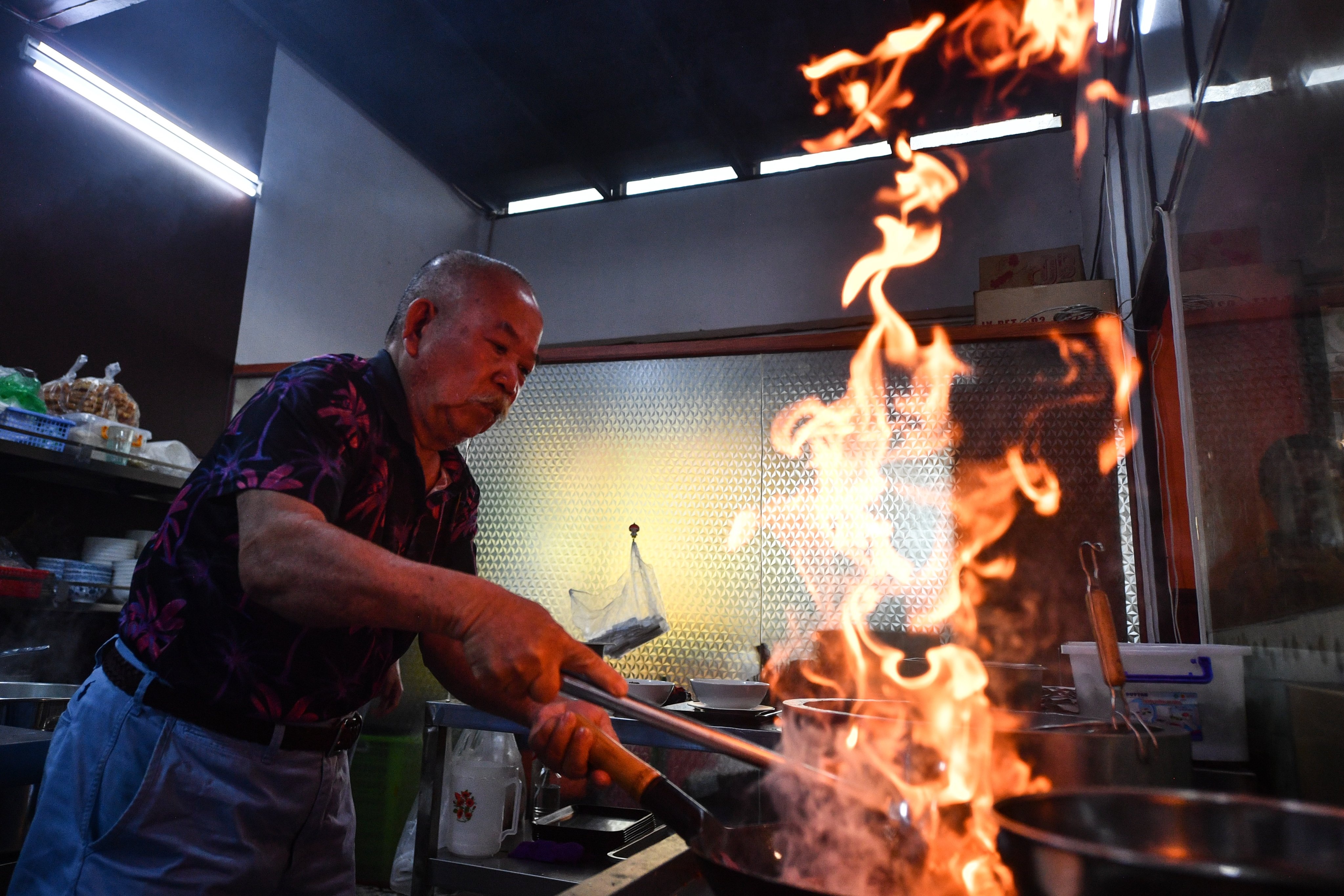 Loan ten goi Pho Thin o TP.HCM hinh anh