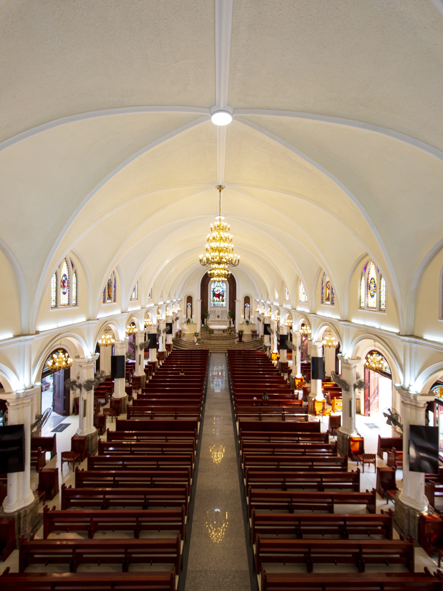 giao xu thi nghe,  nha tho dep,  nho TPHCM anh 9