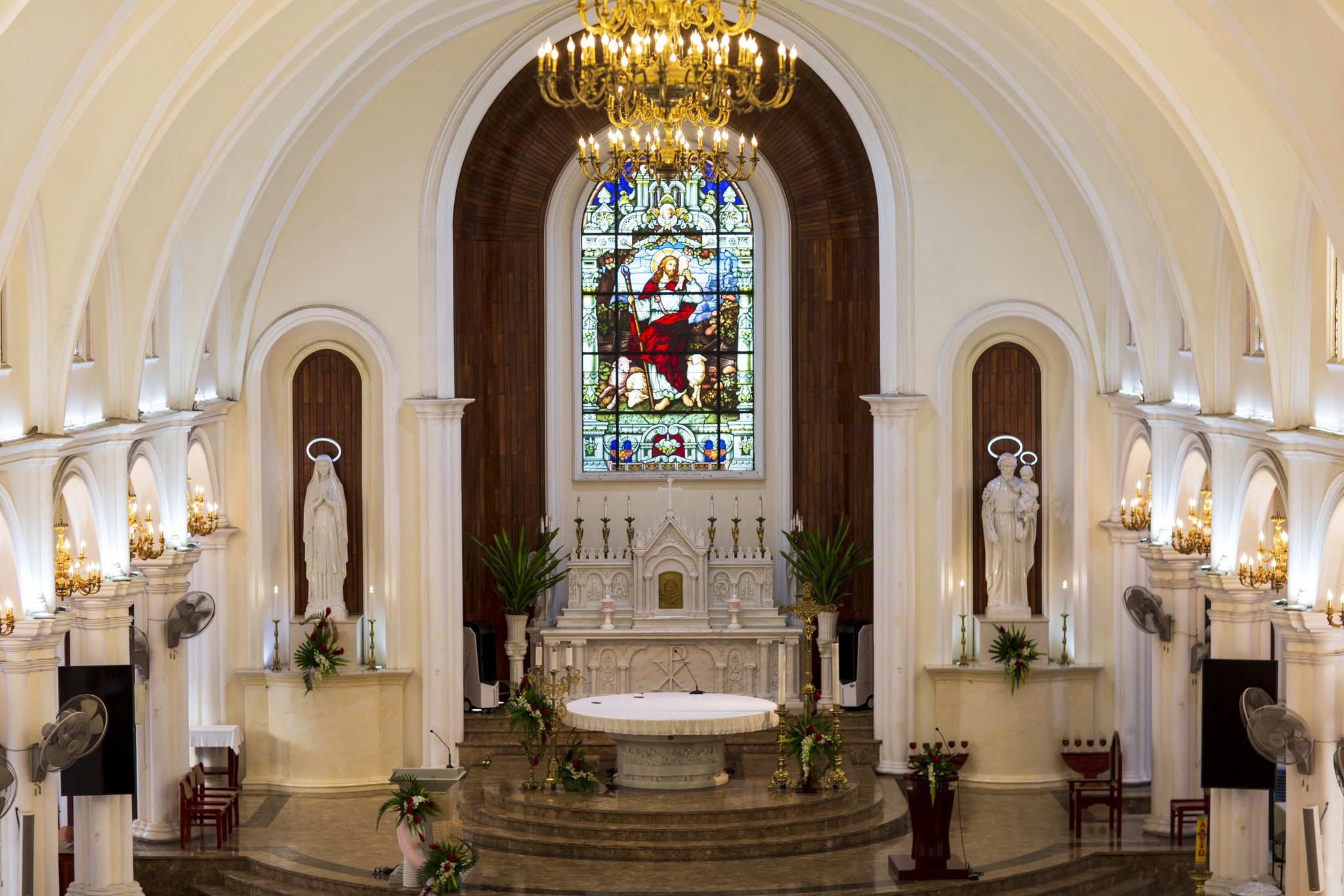 giao xu thi nghe,  nha tho dep,  nho TPHCM anh 12