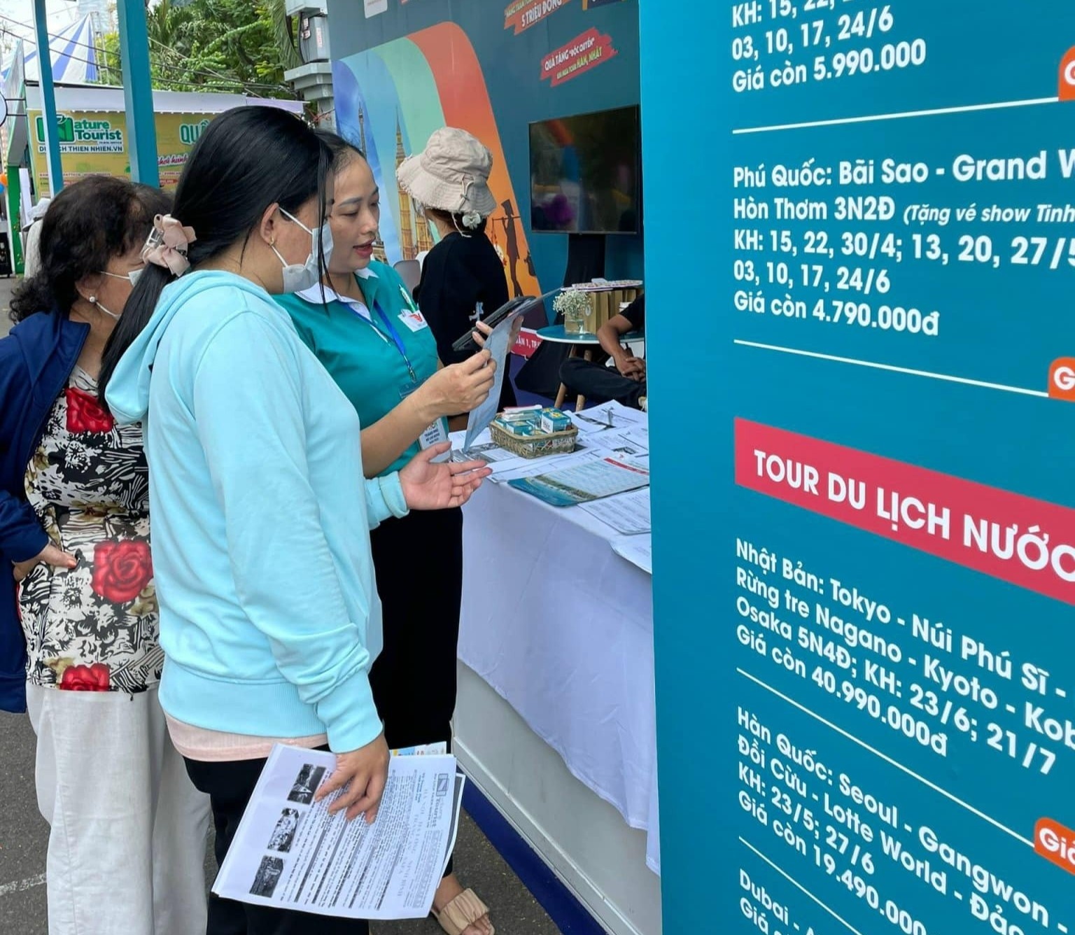 ngay hoi du lich,  du lich tphcm,  tour 30/4,  tour he,  tour du lich,  khach mua tour,  san pham du lich anh 1