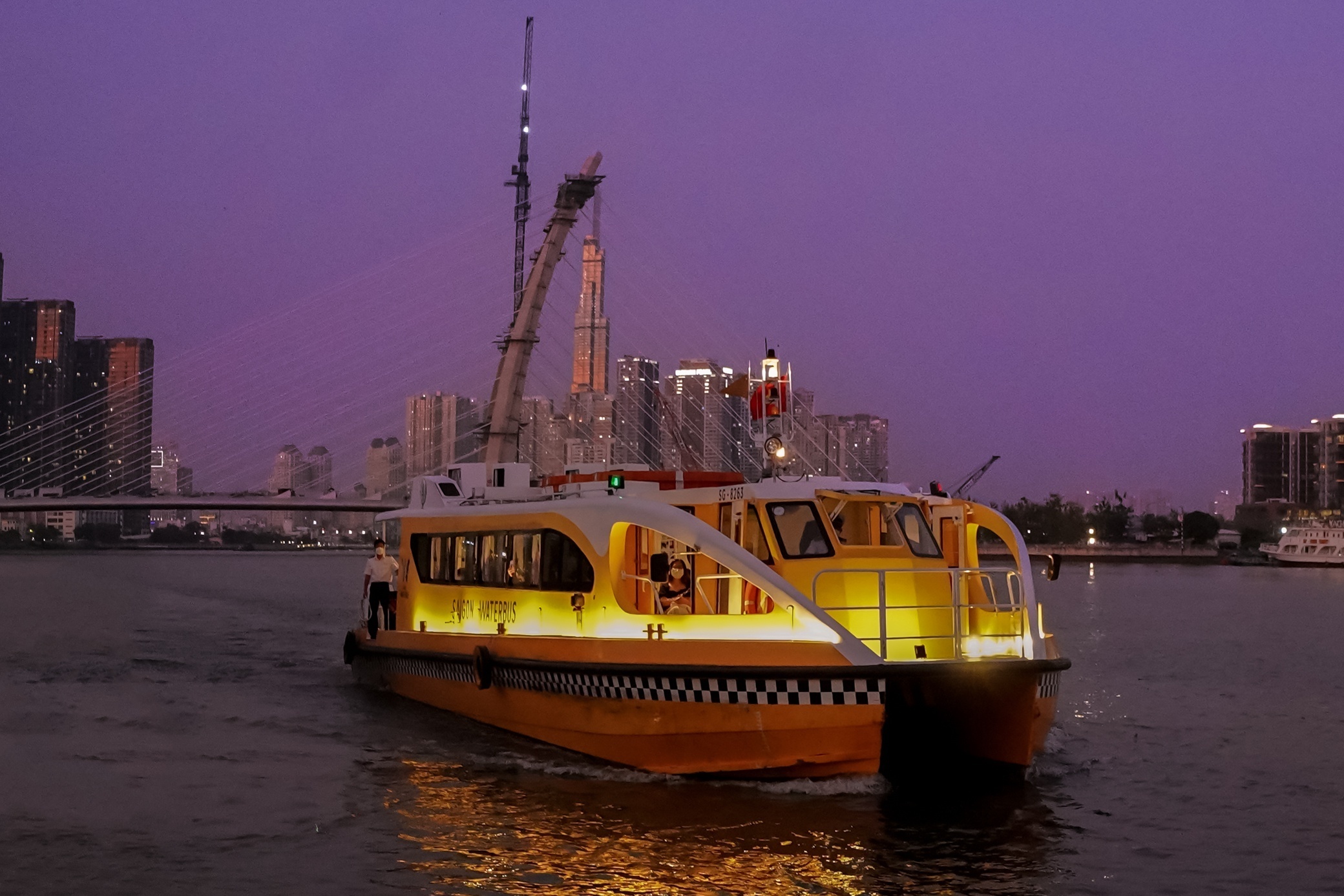 du lich tphcm,  du lich noi do,  tour noi do,  nghi le 30/4,  tour 30/4,  san pham du lich,  thu hut du khach anh 2