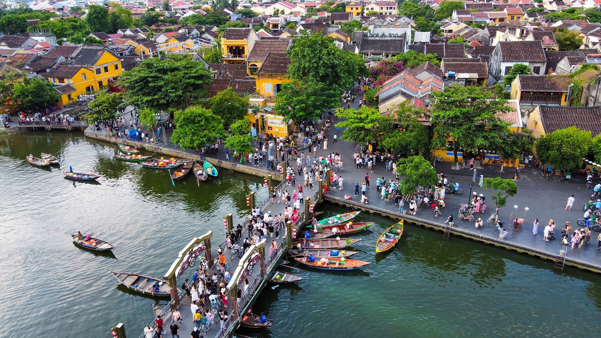 Cong suat phong Quang Nam, Hue dat dinh dip le hinh anh