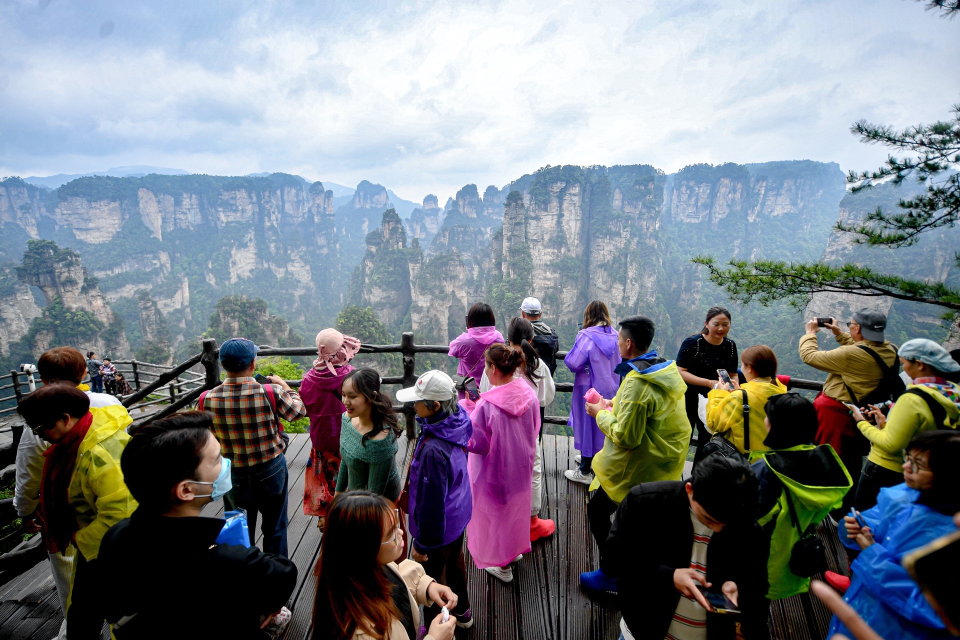 du lich trung quoc,  du khach viet nam,  khach viet di trung,  tour trung quoc,  trung quoc mo cua,  mo cua du lich,  khach du lich anh 1