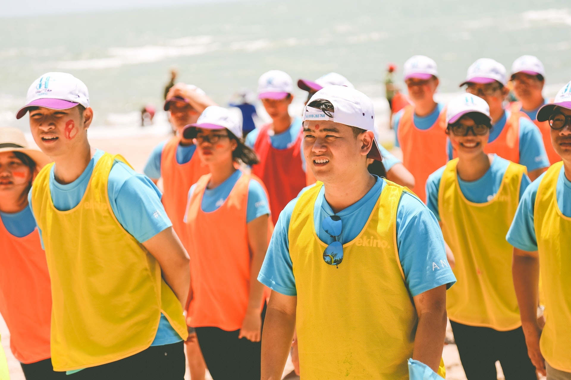 Khach dat tour di team building chi bang 60% nam ngoai hinh anh