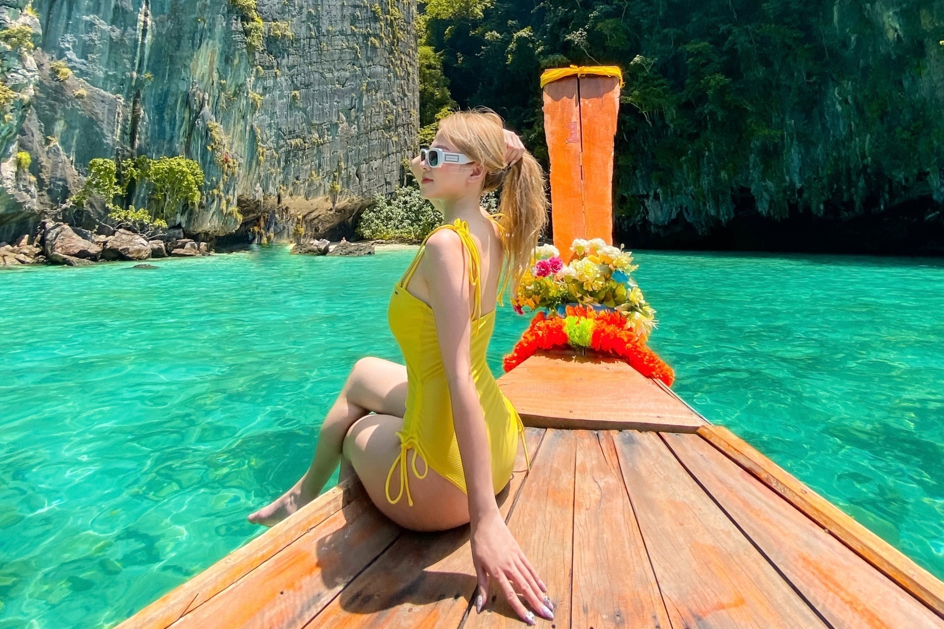 Gia tang, khach Viet van do xo di Thai dip he hinh anh