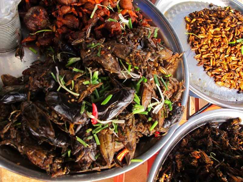 Món ăn của nhà nghèo nay trở thành đặc sản hút du khách khi đến Campuchia