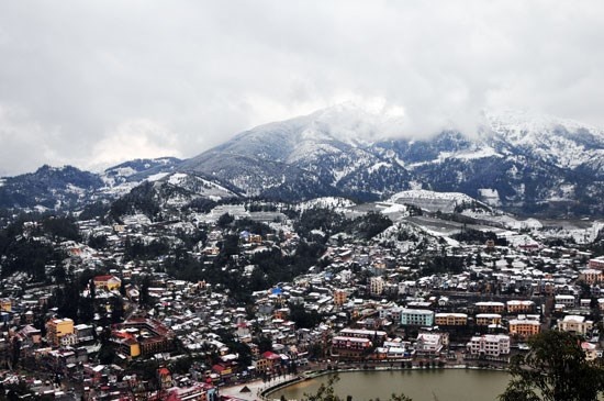 Cả Sapa trông như một thành phố châu Âu mùa này