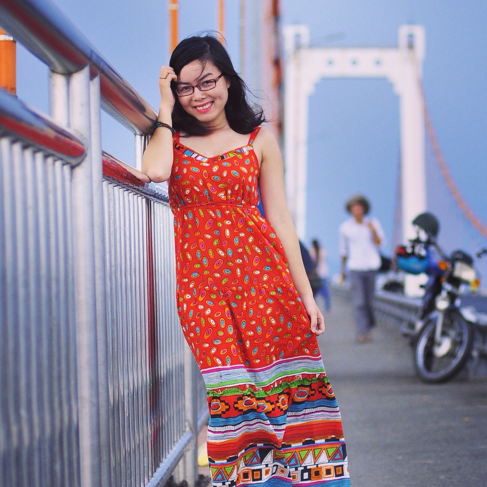 Thậm chí là buôn bán. Hạnh đến Đà Nẵng, Hội An và thấy rằng ở đây có rất nhiều cửa tiệm thời trang với phong cách 