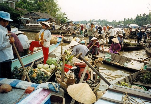 Chợ nổi Miệt Thứ có nét độc đáo riêng, nơi đây không rao bán