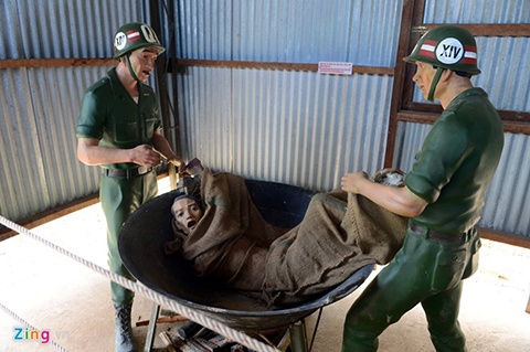 Màn tra tấn man rợ ở nhà tù Hỏa Lò