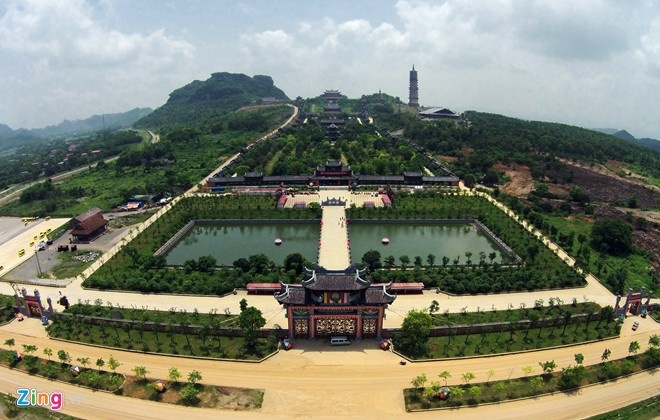 Chùa Bái Đính là một trong những điểm du lịch tâm linh giá rẻ hấp dẫn du khách trong dịp nghỉ lễ Tết dương lịch.