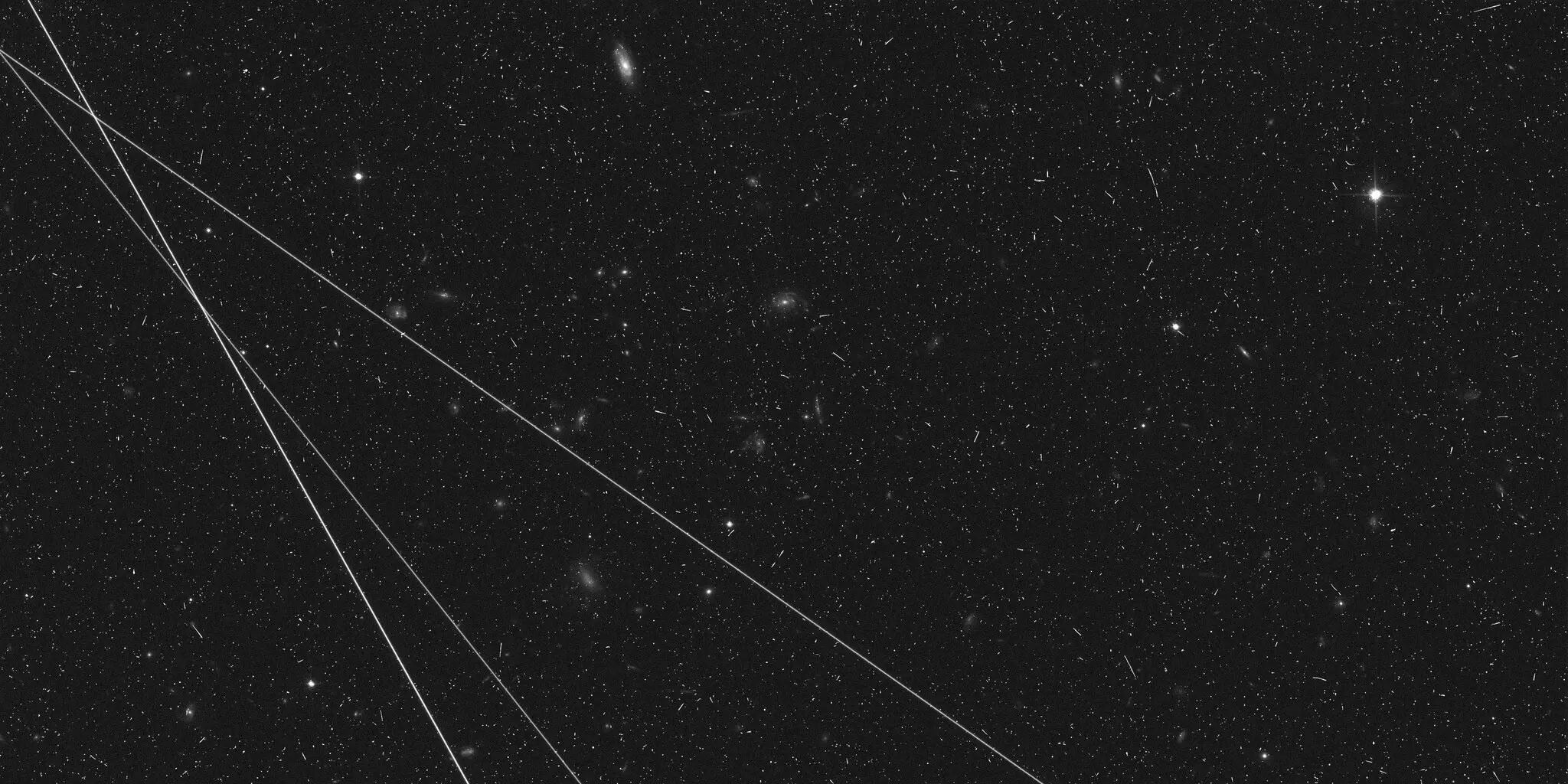 kinh thien van,  kinh Hubble, anh 4