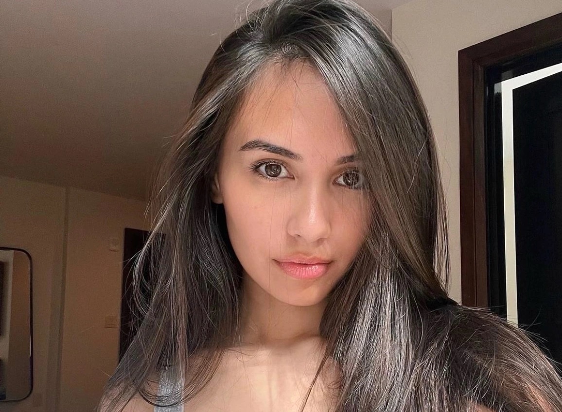 Mat 1 USD de hen ho voi co gai phien ban AI hinh anh