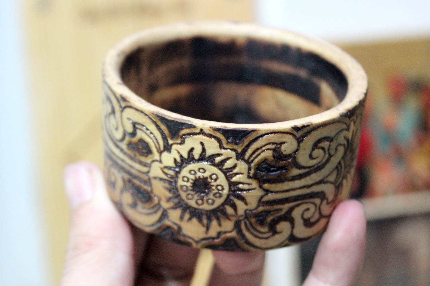 40.000 dong mot chiec nhan khong dung hang lam tu go vun hinh anh