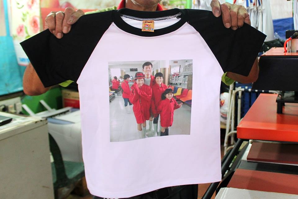 Ao chinh chu gia 180.000 dong in trong 5 phut o Sai Gon hinh anh