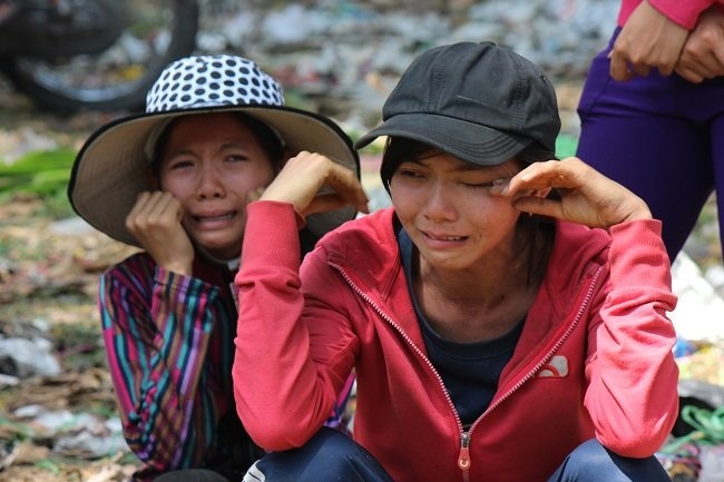 Nguoi trong hoa, ban hoa khoc rong vi hoa Tet e hinh anh