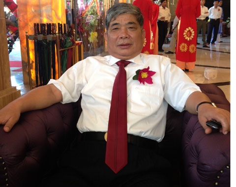 Dai gia dieu cay tiet lo ly do lam khach san hinh anh