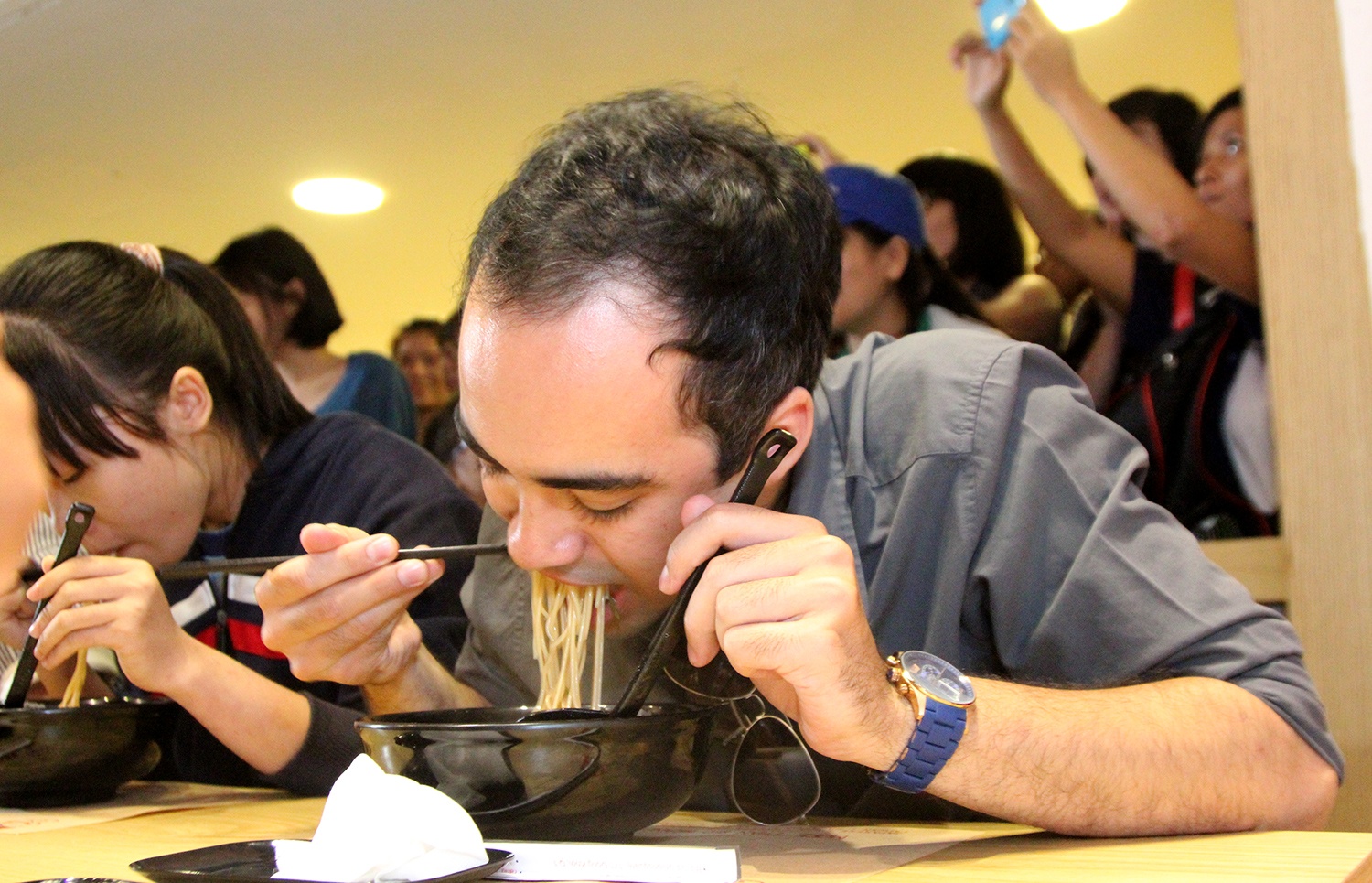 Thi an mi nhanh gianh giai thuong 4 trieu dong o Sai Gon hinh anh