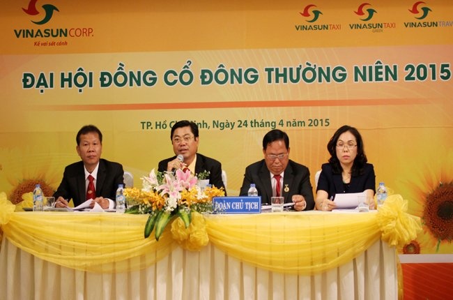 Vinasun mua them 1.100 taxi, ra mat ung dung canh tranh Uber hinh anh