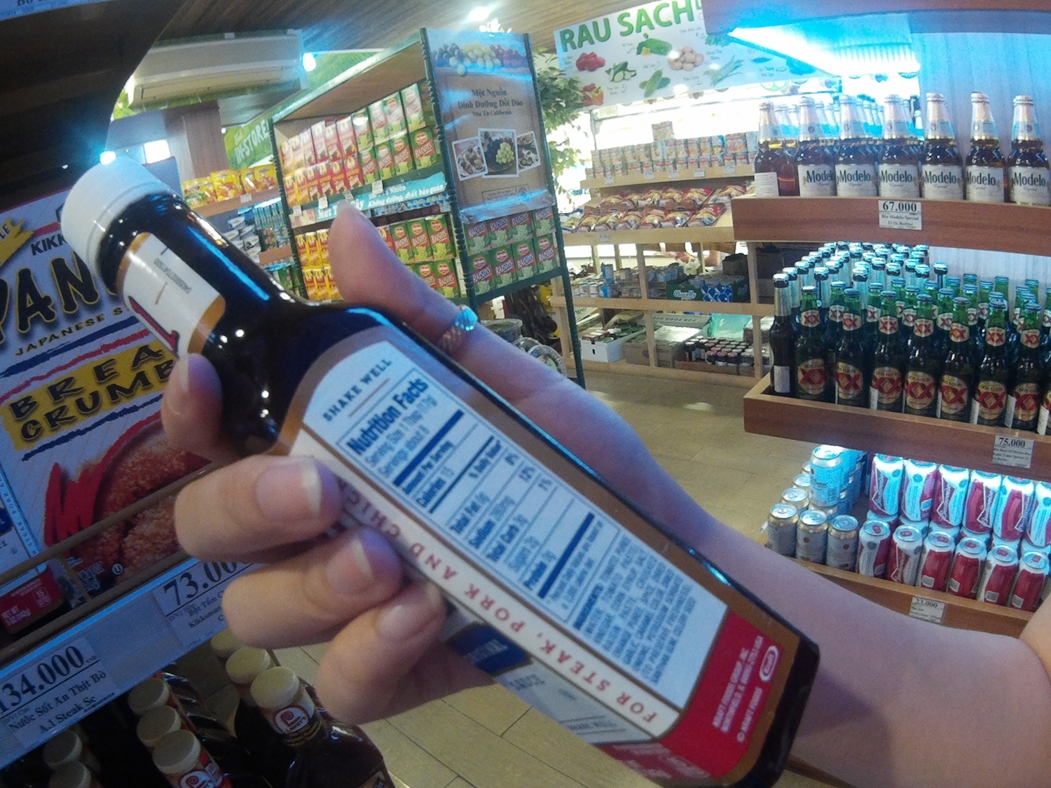 Hang ngoai khong de tim dat song o Sai Gon hinh anh