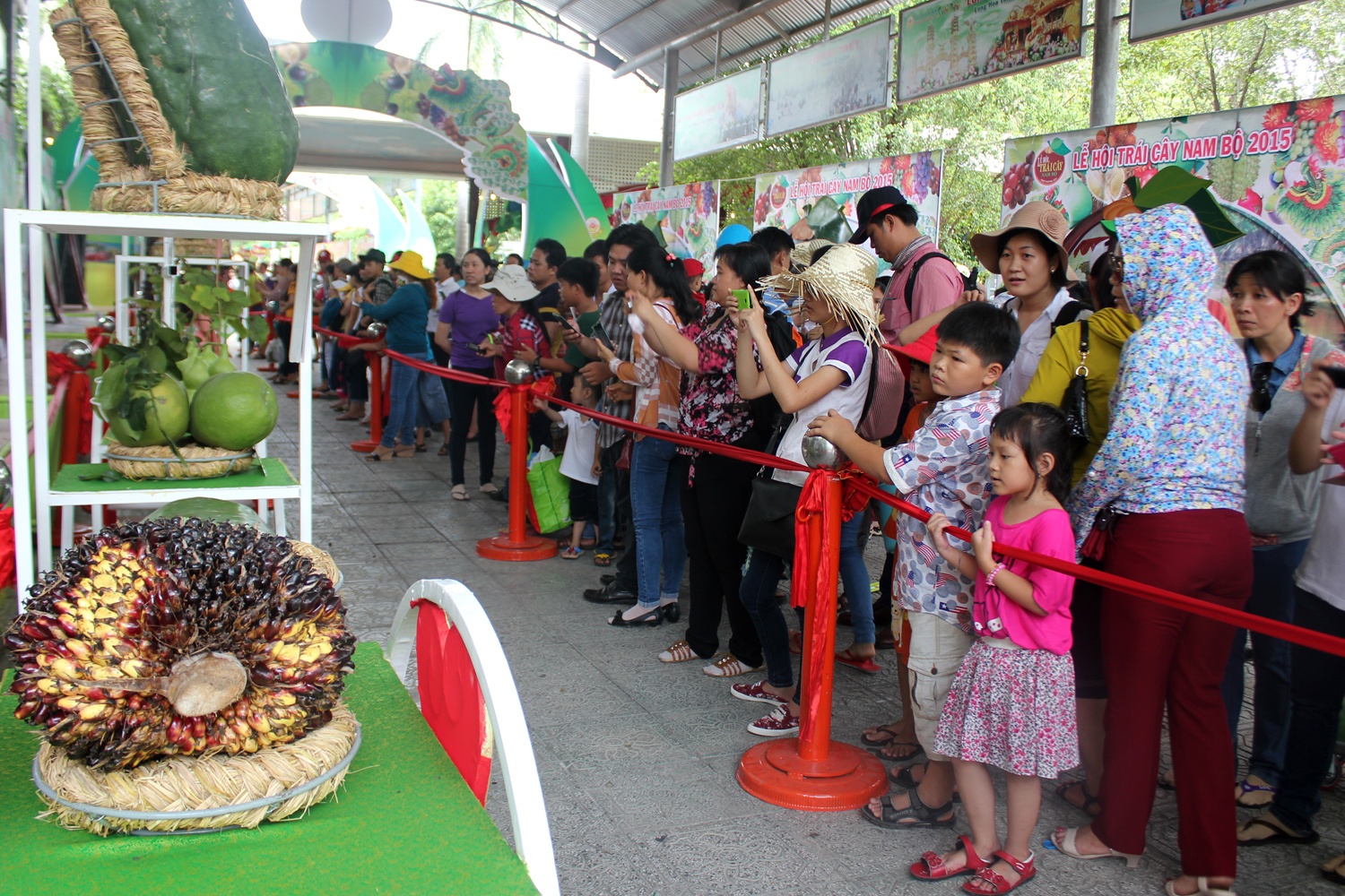 Cu qua la lam hang nghin nguoi hieu ky o Sai Gon hinh anh