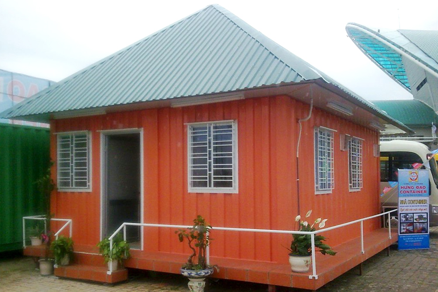 Nha container khong mong gia 100 trieu dong o Sai Gon hinh anh