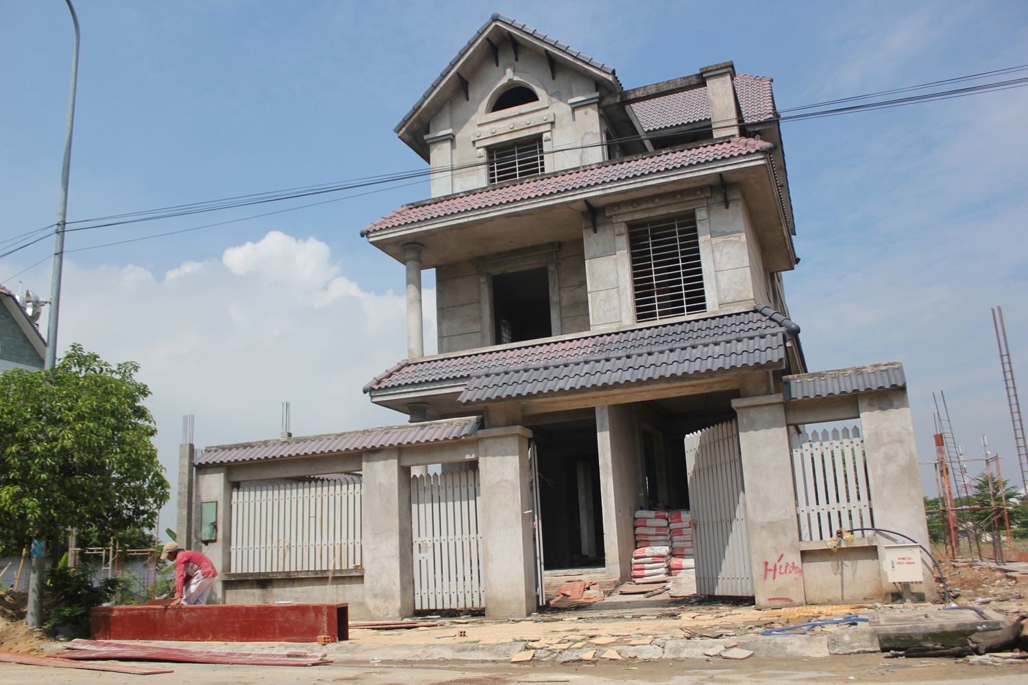 Biet thu bo hoang o Sai Gon duoc mua ban nhu the nao? hinh anh