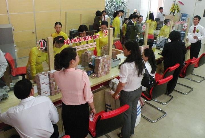 CEO ngan hang: Nghe hot bac hay nguy hiem? hinh anh