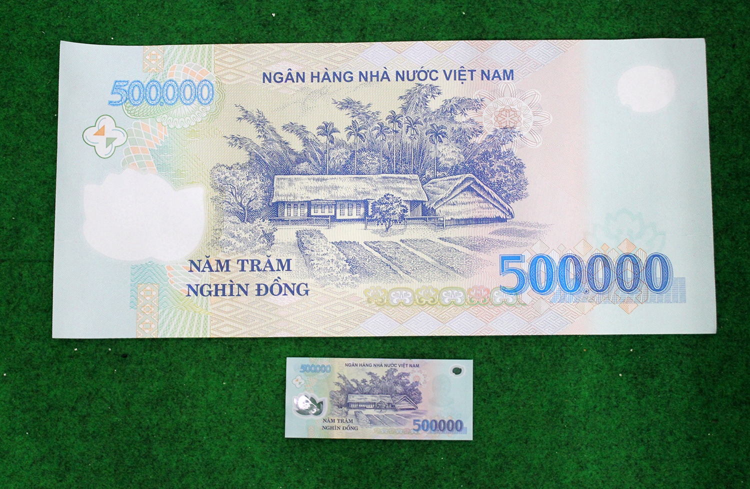 To tien 500.000 dong kich thuoc khung gia 5 trieu o Sai Gon hinh anh