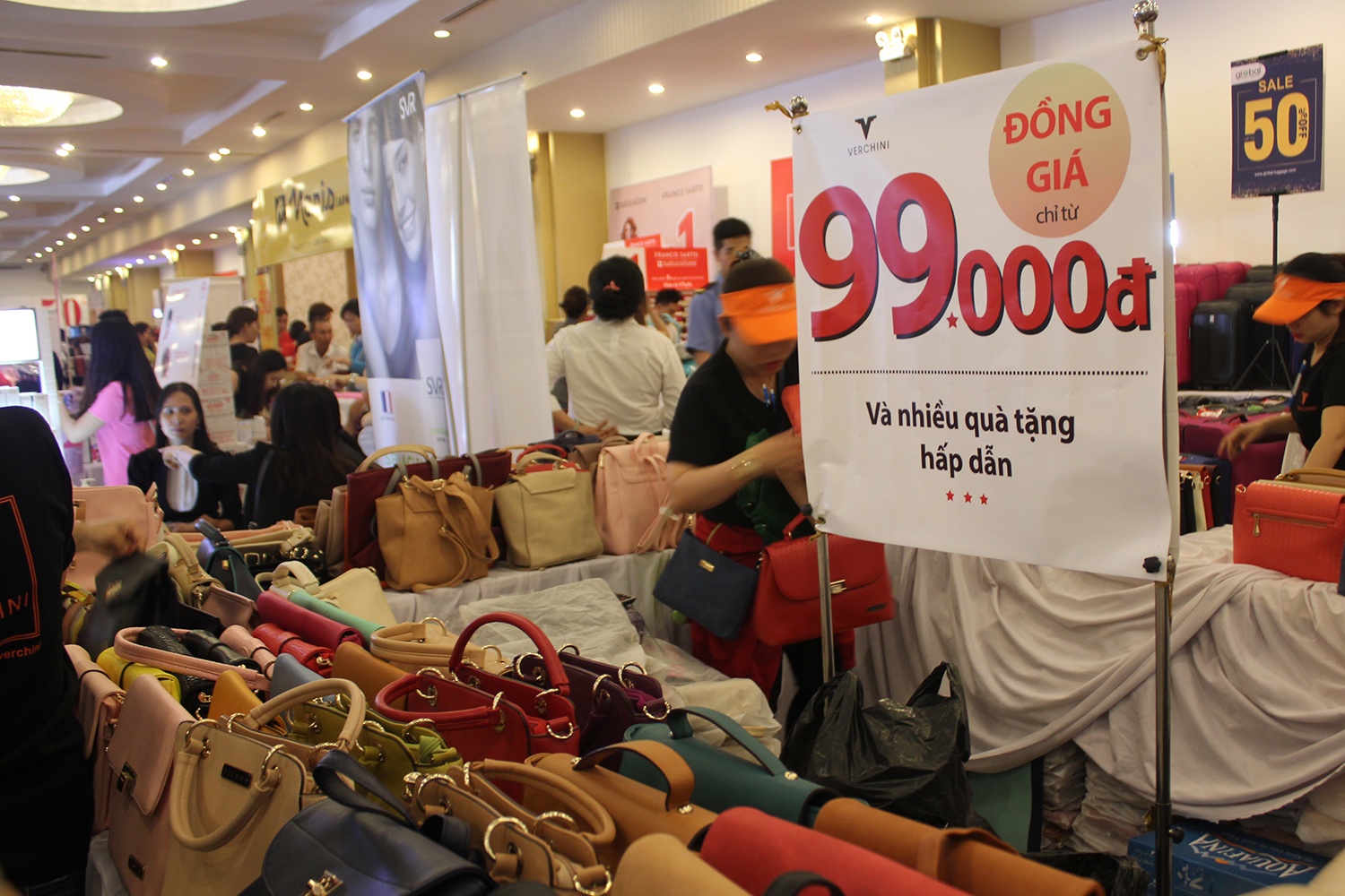 mua hang hieu giam gia o Sai Gon anh 3