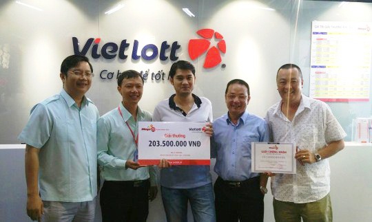 Nguoi trung xo so Vietlott phai nop hon 9 ty dong tien thue hinh anh