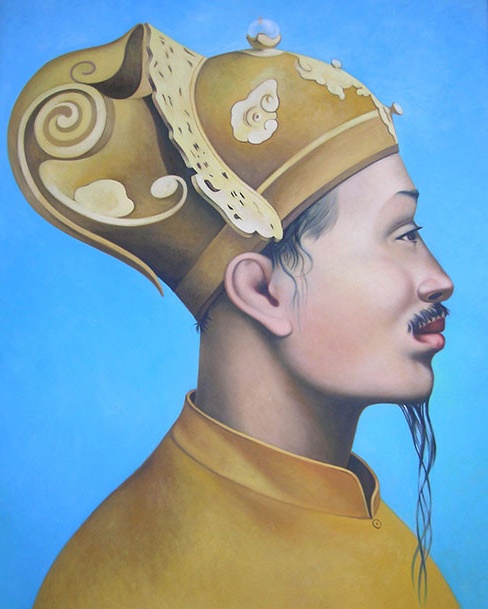 Vi vua bat luc tho lo chuyen doi minh tren bia da hinh anh